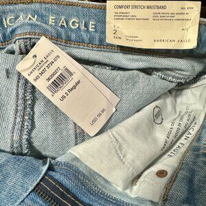 AE Comfort Stretch Waist Ripped 90's Straight Jeans